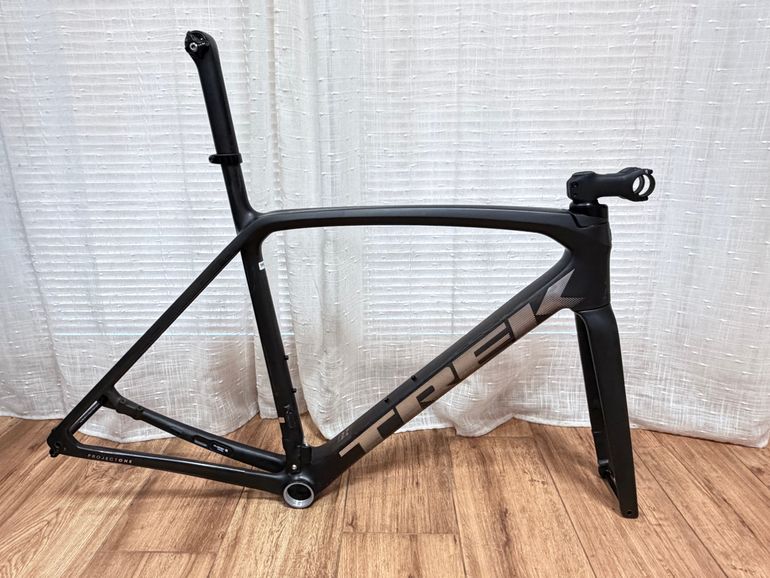 Brugt Trek Émonda SLR 6 2021 Frameset 2021 Road & Gravel — billede 2 af 11