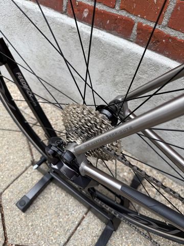 Used Van Nicholas NEW! Van Nicholas Boreas Titanium/Shimano Ultegra Di2 - 2x12/Gr.L 2023 Road & Gravel, Light Gray — image 10 of 16