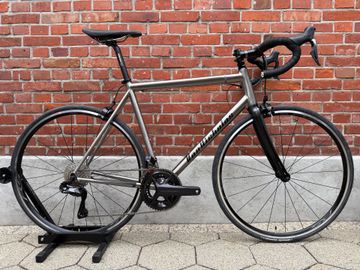 Used Van Nicholas NEW! Van Nicholas Boreas Titanium/Shimano Ultegra Di2 - 2x12/Gr.L 2023 Road & Gravel, Light Gray — image 1 of 16