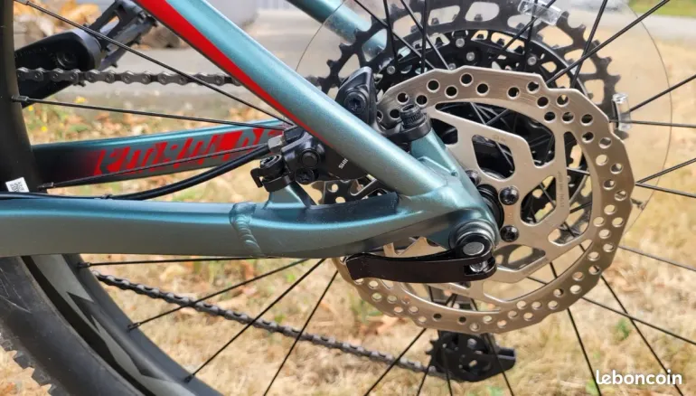 Used Giant Embolden 1 2020 2020 Mountainbike, Light Gray, 27.5 — image 7 of 15