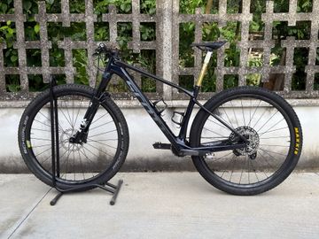 Used Scott Scale Shimano Deore XT 2025 Mountainbike, Blue — image 2 of 7