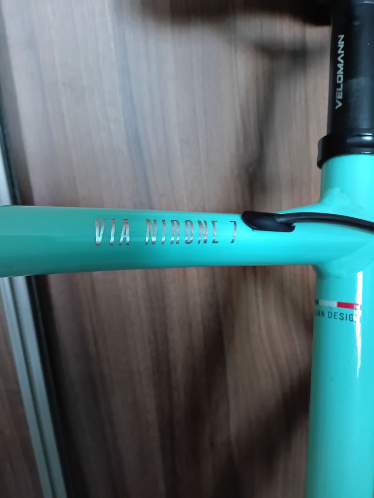 Bianchi Via Nirone 7 105 2021 2021 Road & Gravel usato, Blu — immagine 2 di 11