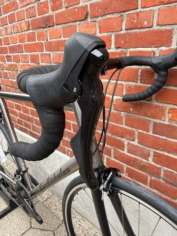 Used Van Nicholas NEW! Van Nicholas Boreas Titanium/Shimano 105 2x11/DT-Swiss R460/SLR/Size XXL 2023 Road & Gravel, Light Gray — image 5 of 17
