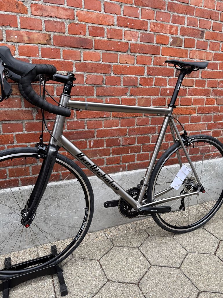 Used Van Nicholas NEW! Van Nicholas Boreas Titanium/Shimano 105 2x11/DT-Swiss R460/SLR/Size XXL 2023 Road & Gravel, Light Gray — image 12 of 17