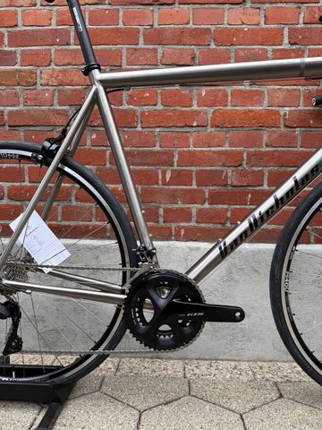 Used Van Nicholas NEW! Van Nicholas Boreas Titanium/Shimano 105 2x11/DT-Swiss R460/SLR/Size XXL 2023 Road & Gravel, Light Gray — image 3 of 17
