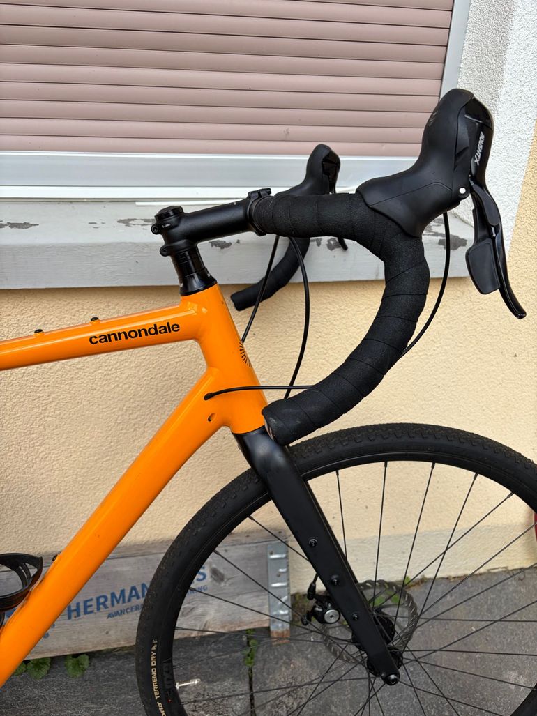 Used Cannondale Topstone 4 2023 2023 Road & Gravel, Orange — image 8 of 8