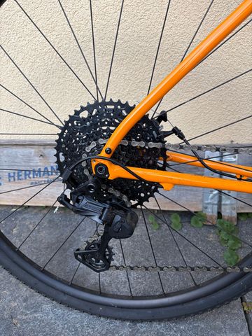 Used Cannondale Topstone 4 2023 2023 Road & Gravel, Orange — image 7 of 8