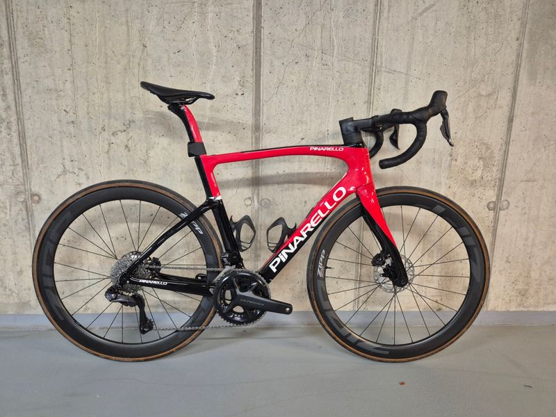 Używany Pinarello F7 ULTEGRA Di2 2024 2024 Road & Gravel