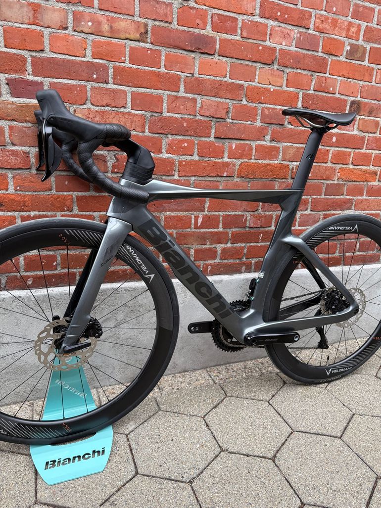 Used Bianchi NEW! Bianchi Oltre Comp/Roadbike/Shimano 105 Di2/Size 53/Velomann Carbon 2025 Road & Gravel, Light Gray — image 12 of 14