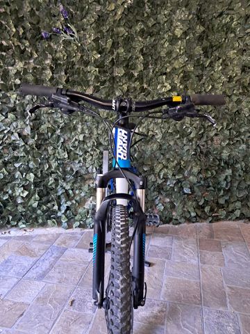 Giant XtC SL Jr 24 2016 2016 Youth usato, Blu — immagine 4 di 6