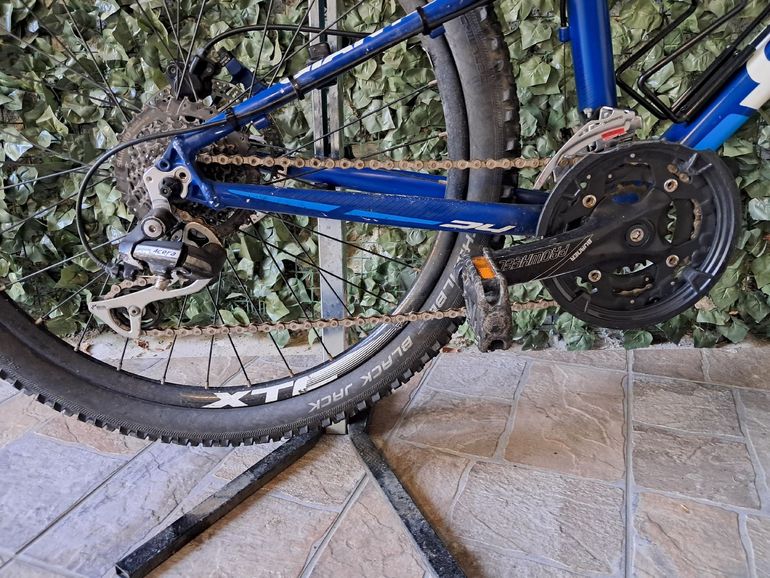 Giant XtC SL Jr 24 2016 2016 Youth usato, Blu — immagine 3 di 6