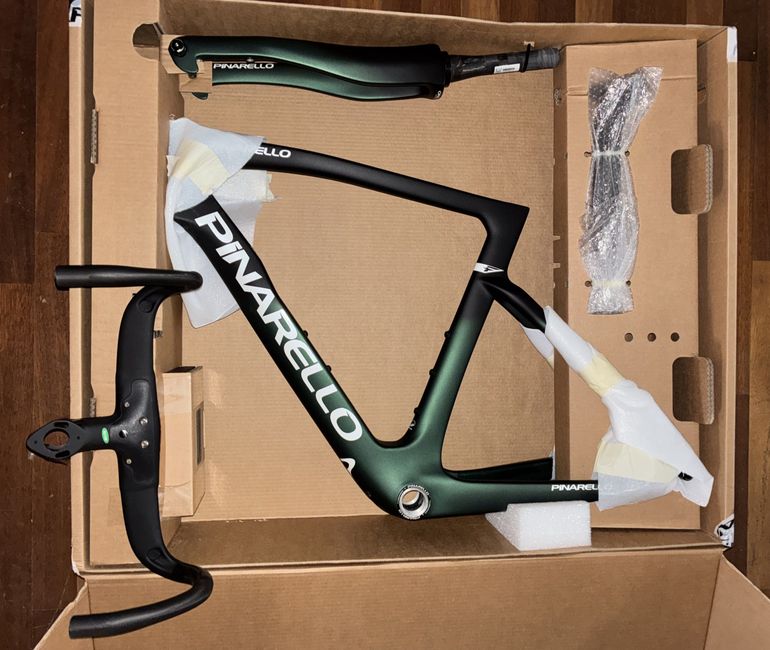 Używany Pinarello F9 2026 Frameset 2026 Road & Gravel — zdjęcie 3 z 4