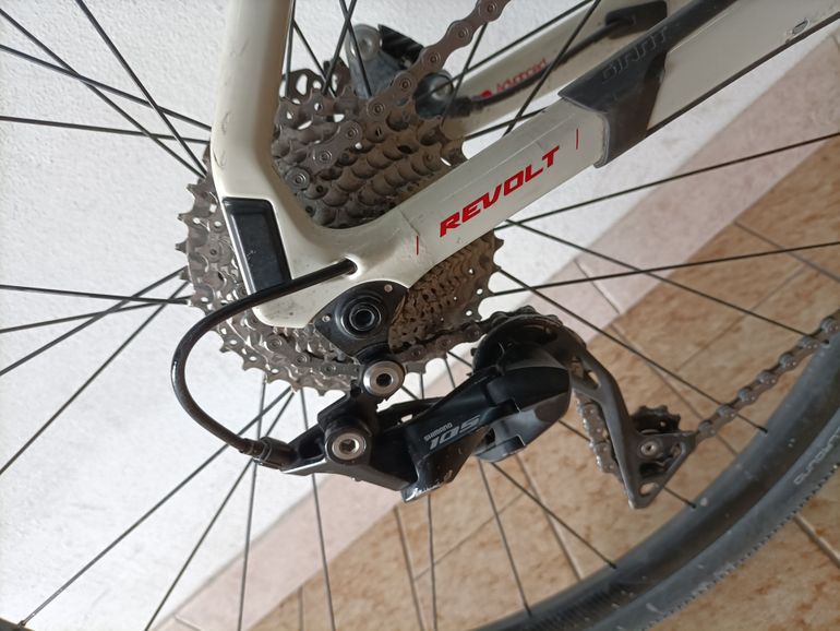 Gebrauchtes Giant Advanced 2018 Road & Gravel, Weiß — Bild 4 von 5