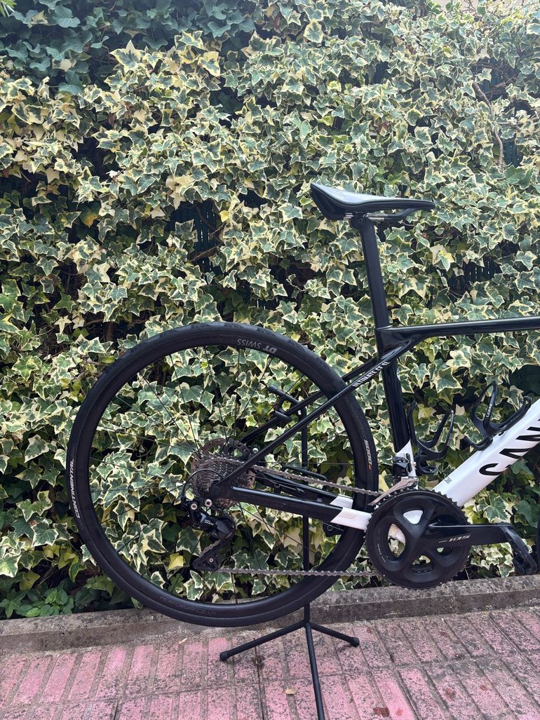 Used Canyon Ultimate CF SL 7 2023 2023 Road & Gravel, White — image 14 of 15