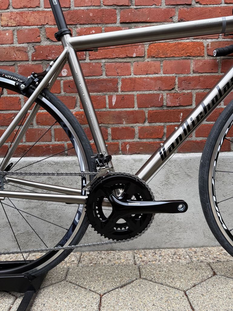Used Van Nicholas NEW! Van Nicholas Boreas Titanium/Shimano 105 - 2x11/SLR/Fulcrum Racing/Size M 2023 Road & Gravel, Light Gray — image 3 of 17