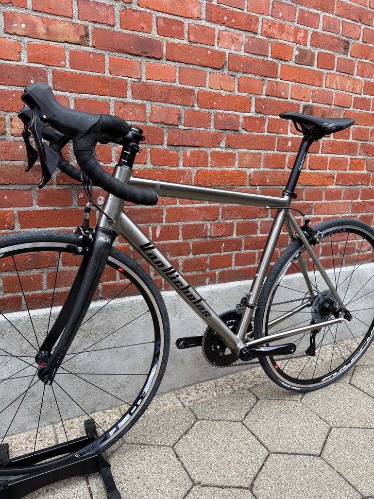 Used Van Nicholas NEW! Van Nicholas Boreas Titanium/Shimano 105 - 2x11/SLR/Fulcrum Racing/Size M 2023 Road & Gravel, Light Gray — image 12 of 17