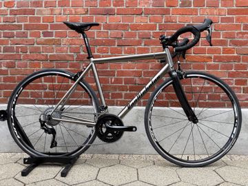 Used Van Nicholas NEW! Van Nicholas Boreas Titanium/Shimano 105 - 2x11/SLR/Fulcrum Racing/Size M 2023 Road & Gravel, Light Gray — image 1 of 17