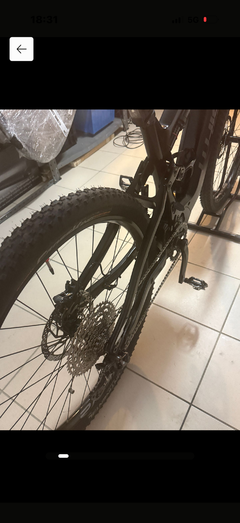Used Whistle Custom Shimano Deore XT 2024 Mountainbike, Black — image 4 of 12