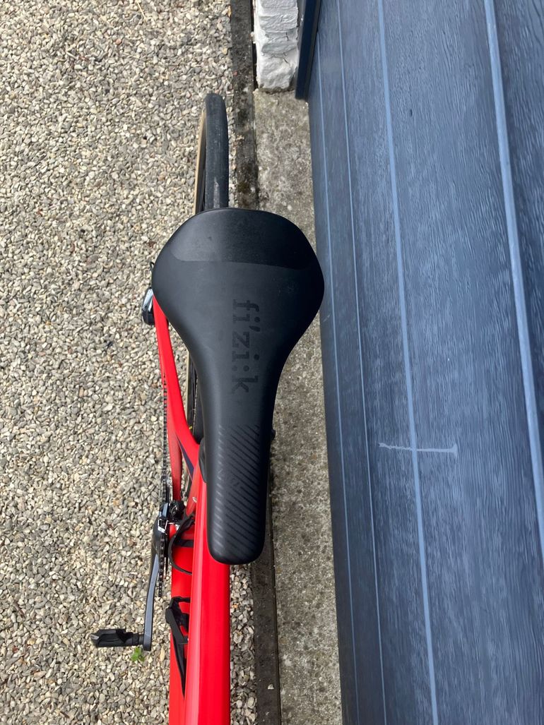 Used BMC Roadmachine FIVE 2022 2022 Road & Gravel, Red — image 6 of 8
