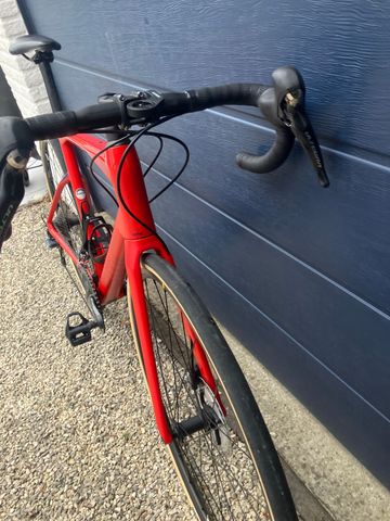 Used BMC Roadmachine FIVE 2022 2022 Road & Gravel, Red — image 8 of 8