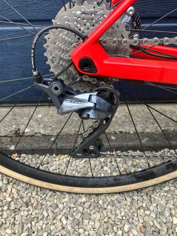 Used BMC Roadmachine FIVE 2022 2022 Road & Gravel, Red — image 4 of 8
