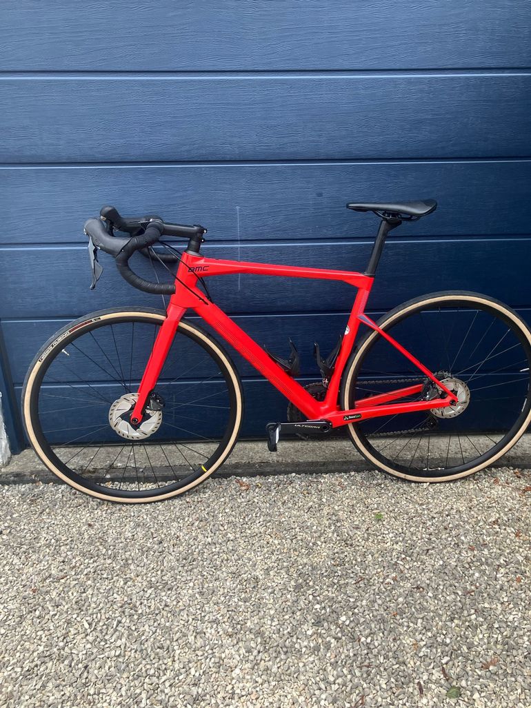 Used BMC Roadmachine FIVE 2022 2022 Road & Gravel, Red — image 2 of 8