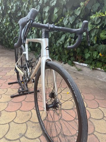 Used Merida REACTO 6000 Di2 2024 2024 Road & Gravel, Light Gray — image 9 of 19