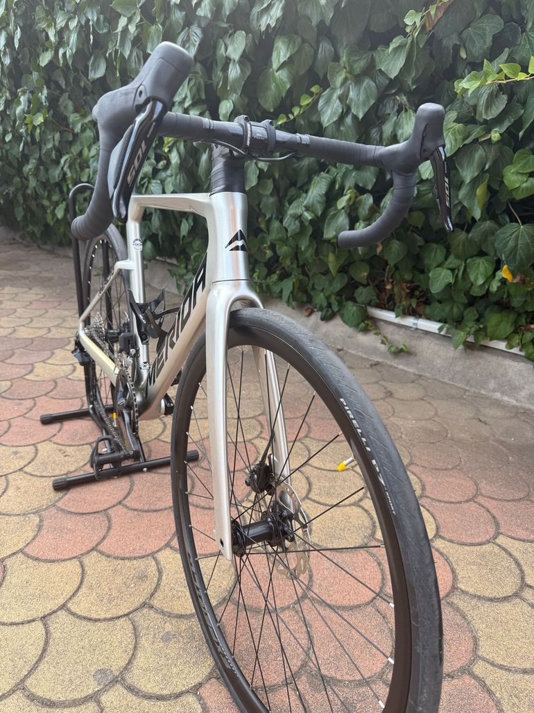 Used Merida REACTO 6000 Di2 2024 2024 Road & Gravel, Light Gray — image 9 of 19
