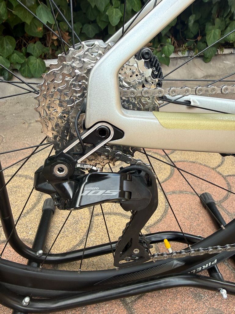 Used Merida REACTO 6000 Di2 2024 2024 Road & Gravel, Light Gray — image 5 of 19