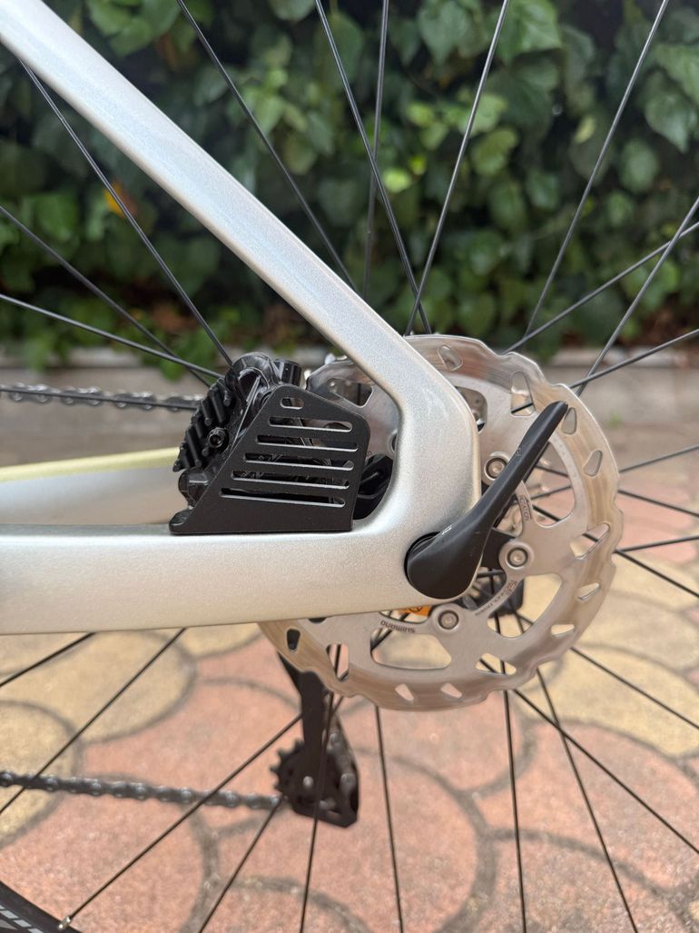 Used Merida REACTO 6000 Di2 2024 2024 Road & Gravel, Light Gray — image 10 of 19