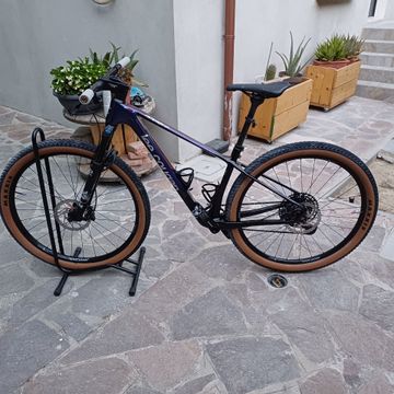 Gebrauchtes Lee Cougan Custom SRAM SX Eagle 2025 Mountainbike, Violett, 29 — Bild 1 von 8