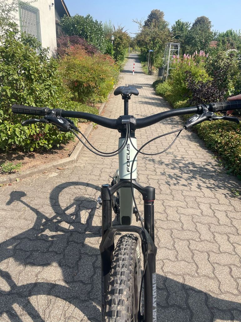 Tweedehands Focus JAM 6.8 2022 2022 Mountainbike — afbeelding 6 van 6