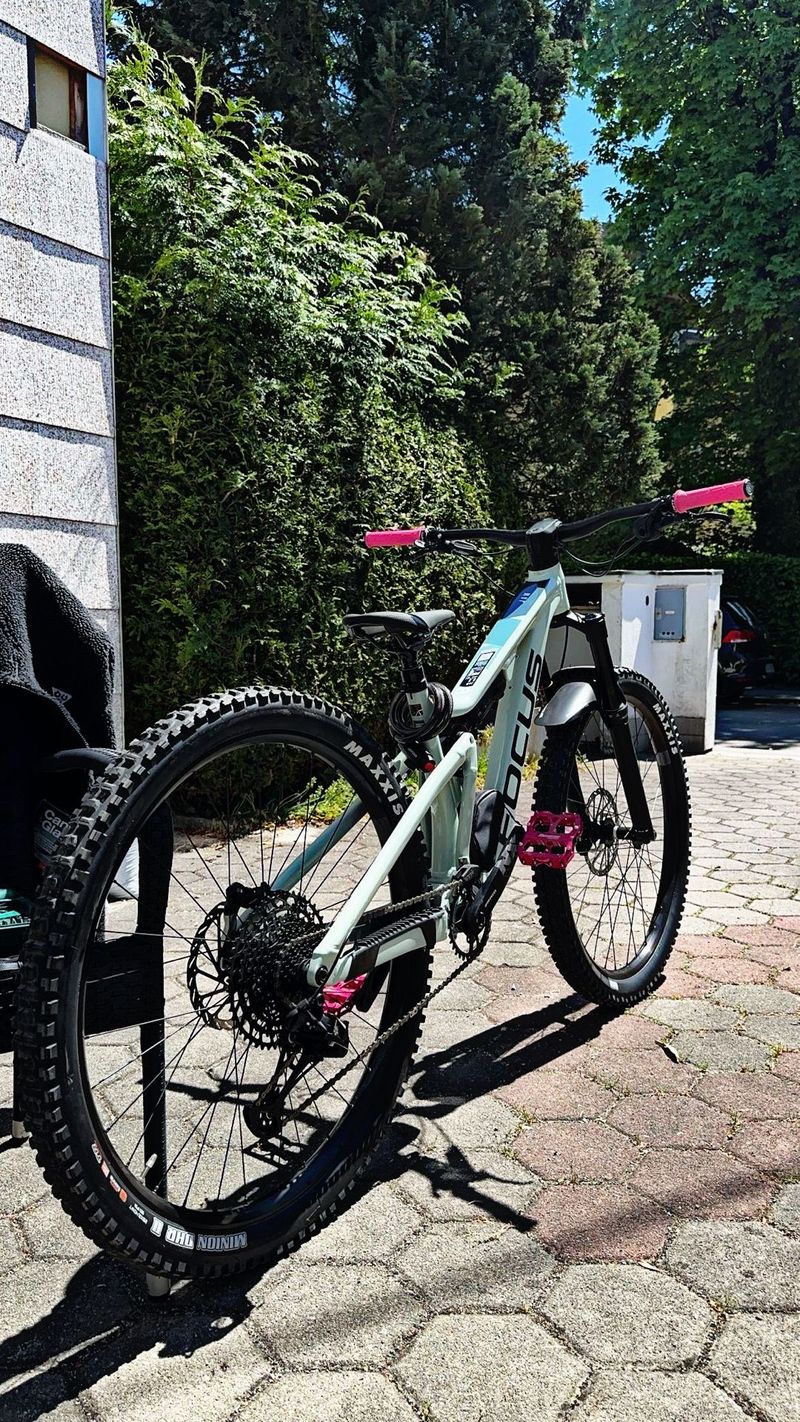 Used Focus Jam 6.8 Custom SRAM NX Eagle 2023 MTB
