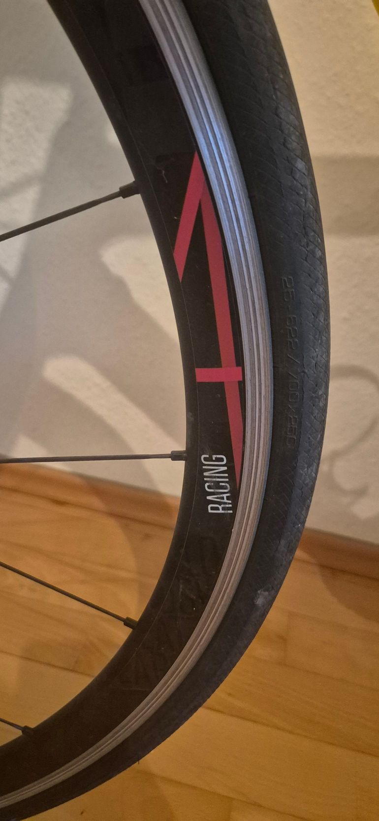 Used Bianchi Intrepida 105 2018 2018 Road & Gravel, Black — image 3 of 4