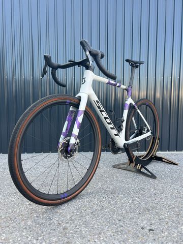 Brugt Scott Addict RC SRAM Red eTap AXS 2024 Road & Gravel — billede 2 af 11