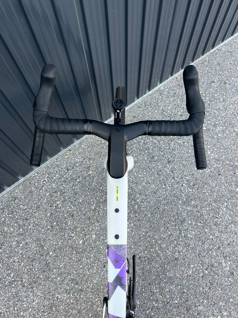 Brugt Scott Addict RC SRAM Red eTap AXS 2024 Road & Gravel — billede 8 af 11