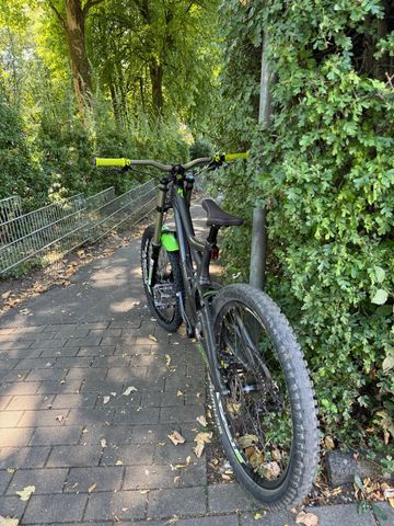 Gebrauchtes Specialized Demo 8 2012 2012 Mountainbike, Hellgrau — Bild 5 von 7