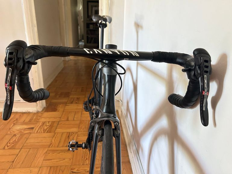 Tweedehands Canyon Aeroad CF SLX 2016 2016 Road & Gravel — afbeelding 7 van 7