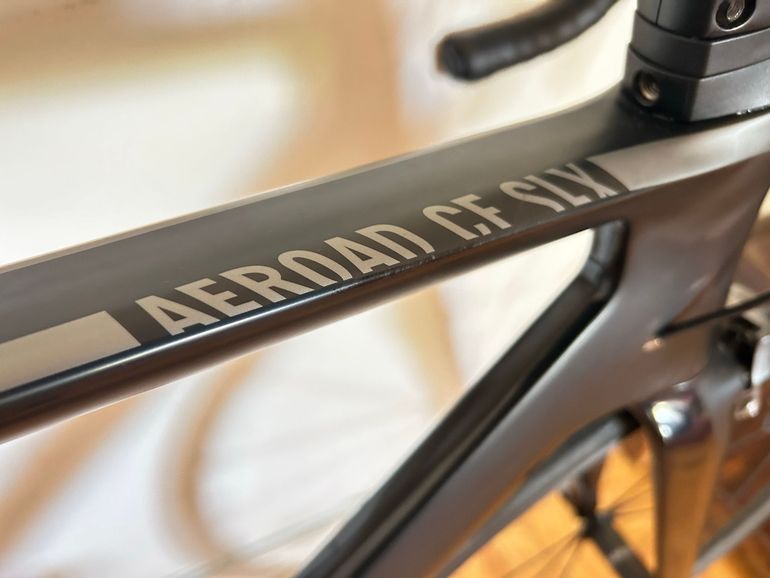Tweedehands Canyon Aeroad CF SLX 2016 2016 Road & Gravel — afbeelding 2 van 7