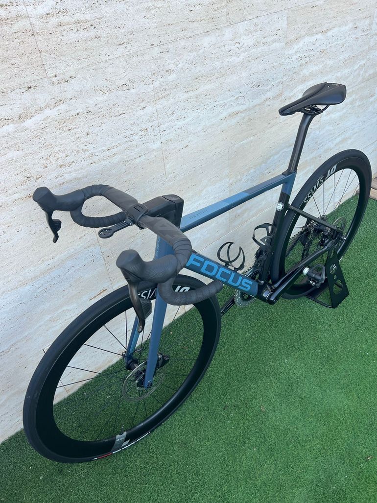 Focus IZALCO MAX 9.7 2022 2022 Road & Gravel usato, Blu — immagine 7 di 12