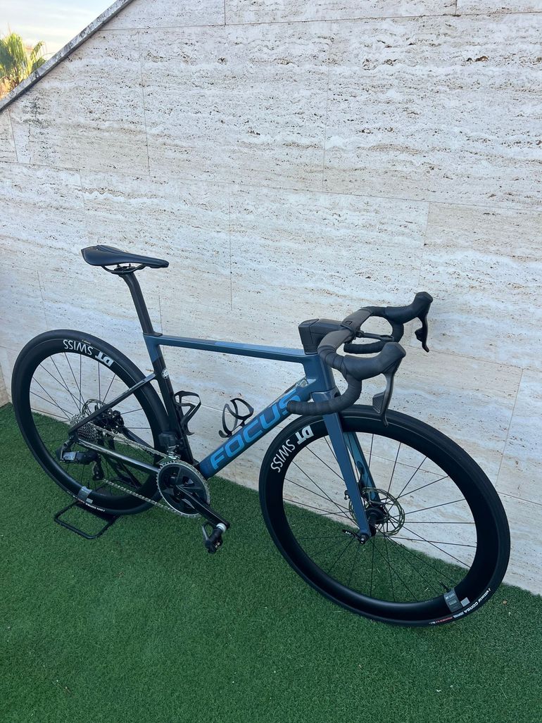 Focus IZALCO MAX 9.7 2022 2022 Road & Gravel usato, Blu — immagine 9 di 12