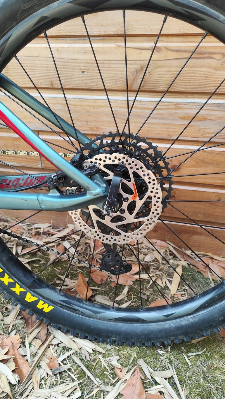 Used Liv Embolden 1 2020 2020 Mountainbike, Light Gray, 27.5 — image 10 of 12