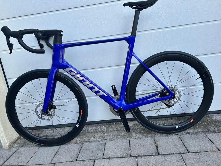 Gebrauchtes Giant Propel Advanced 1 2024 2024 Road & Gravel, Blau — Bild 2 von 8