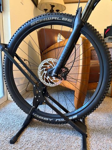 Used Polygon SISKIU D7 2024 2024 Mountainbike, Black, 27.5, 29 — image 3 of 10