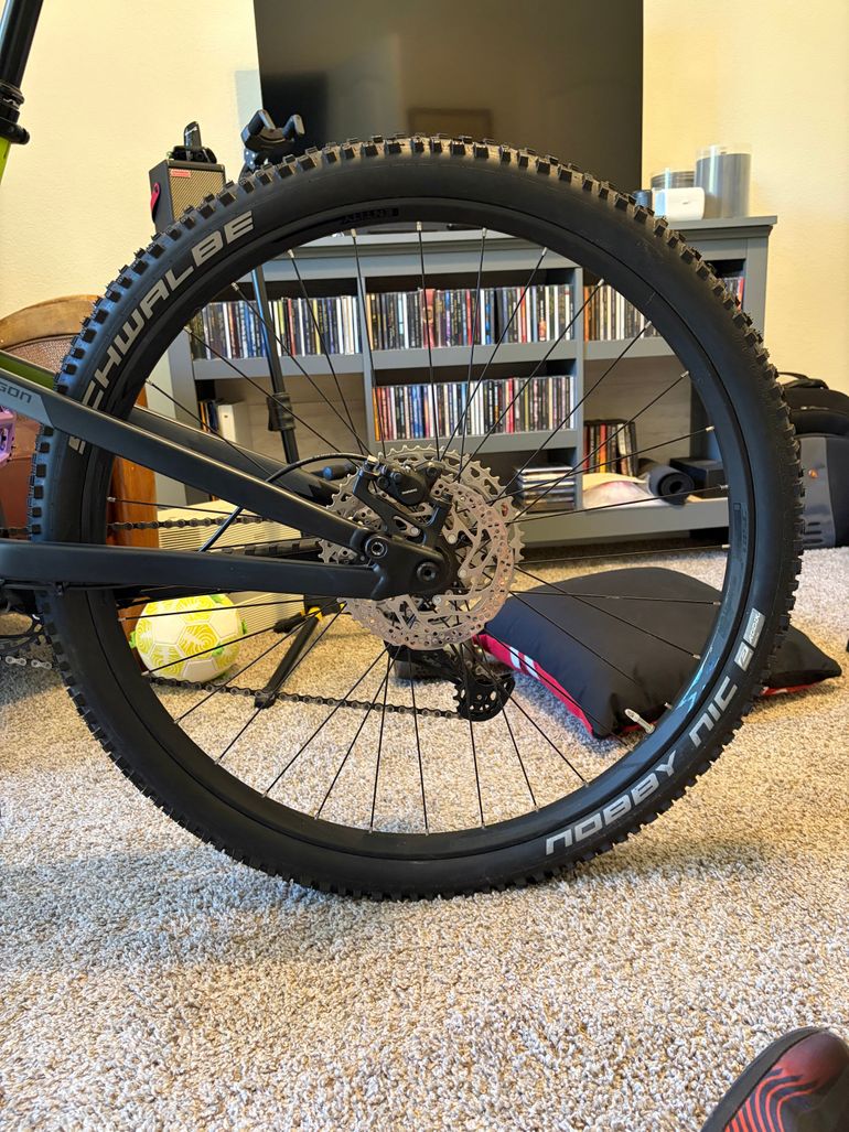 Used Polygon SISKIU D7 2024 2024 Mountainbike, Black, 27.5, 29 — image 5 of 10