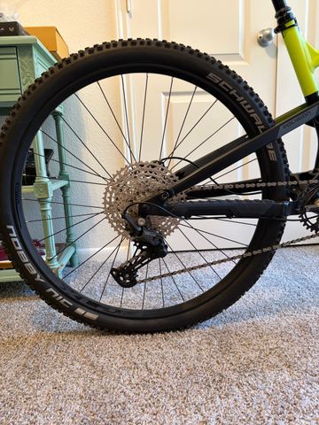Used Polygon SISKIU D7 2024 2024 Mountainbike, Black, 27.5, 29 — image 6 of 10