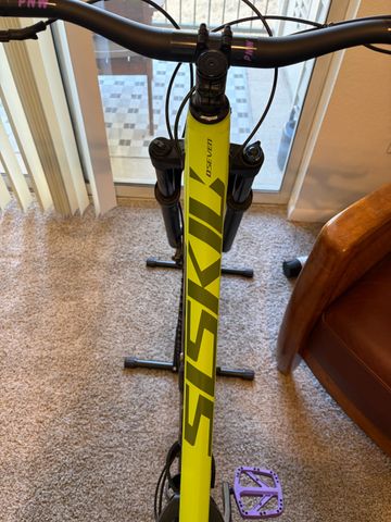 Used Polygon SISKIU D7 2024 2024 Mountainbike, Black, 27.5, 29 — image 7 of 10