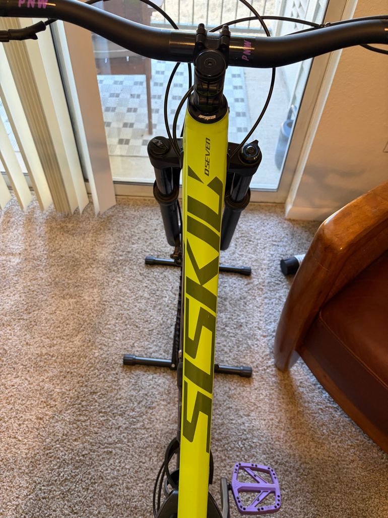 Used Polygon SISKIU D7 2024 2024 Mountainbike, Black, 27.5, 29 — image 7 of 10