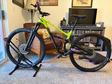 Used Polygon SISKIU D7 2024 2024 Mountainbike, Black, 27.5, 29 — image 9 of 10