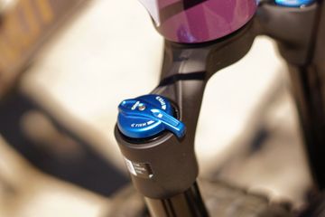 Used Pivot Trailcat Sram Eagle Transmission GX 2026 Mountainbike, Purple — image 9 of 9
